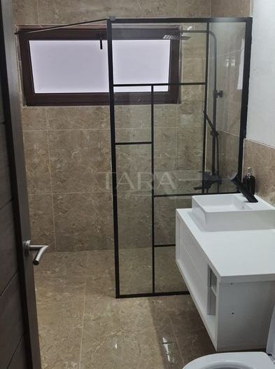 Apartament cu 3 camere complet mobilat și utilat în zona Parc Poligon. - Poză 7