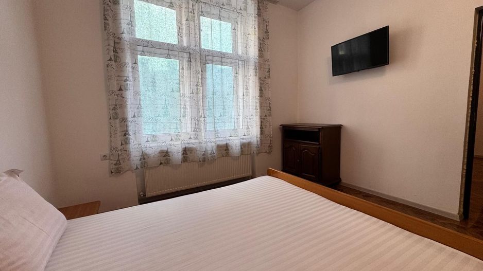 Apartament de inchiriat in centrul istoric - Poză 3