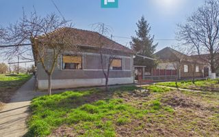 Casă cu 3 camere din văiugă în Macea - Poză 11