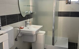 Casă cu 4 camere, 145 mp utili, curte proprie, zona Petrom/Carrefour - Poză 13