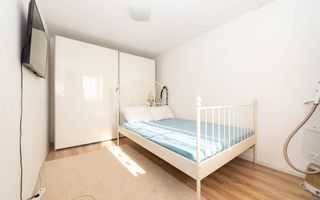Vânzare, apartament cu 3 camere în zona Lujerului - Poză 5