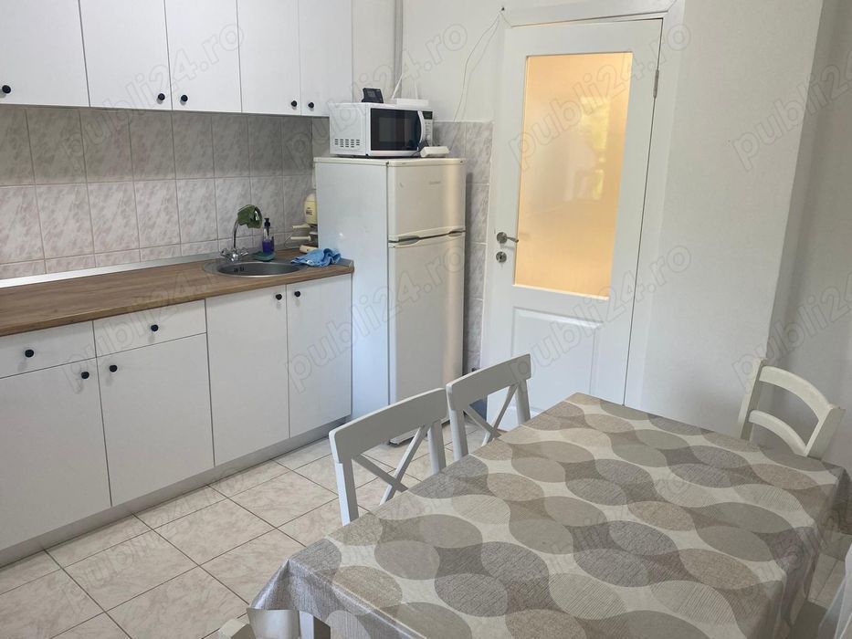 Vând apartament semicentral - Poză 3