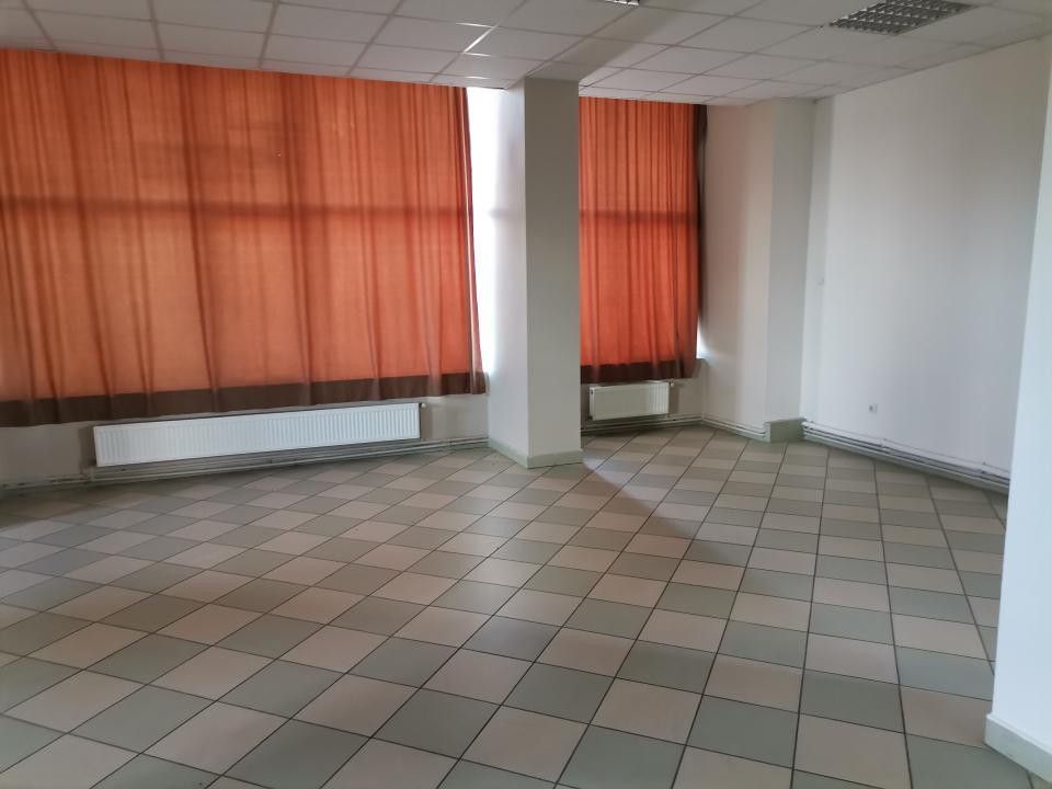 Inchiriere cladire D+P+3, Targul din Vale, stradal - Poză 2