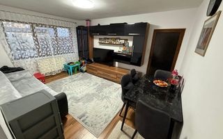 BRASADAS vinde ap 2 cam etaj 4/4 in Micro 15. - Poză 1