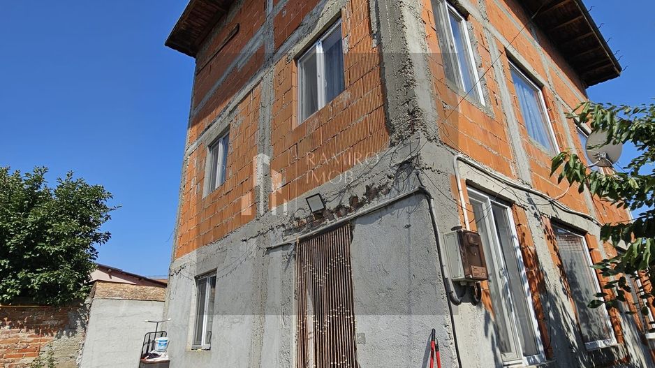 Casă P+1+Pod locuibil | Sector 2 | Curte 300 mp - Poză 1