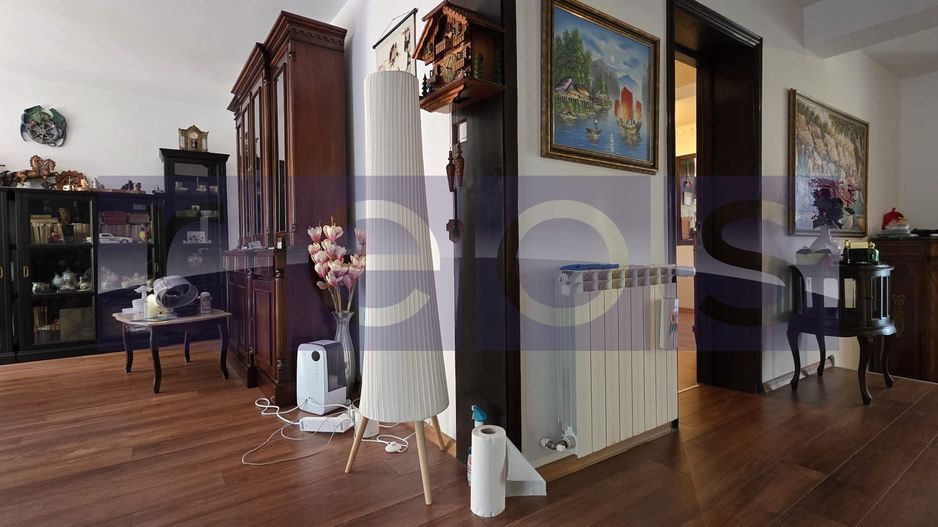 VANZARE CASA 10 CAMERE | ZONA VATRA LUMINOASA - Poză 13