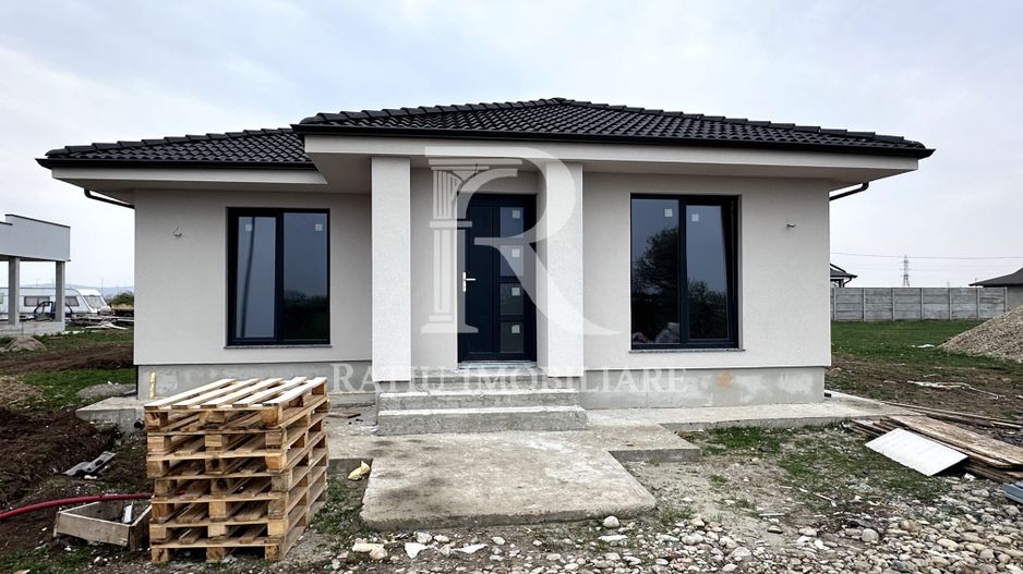 Casa semifinisata | Santandrei | Bihor - Poză 1