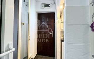 Apartament 1 camere de vânzare in zona Rogerius, Oradea - Poză 8