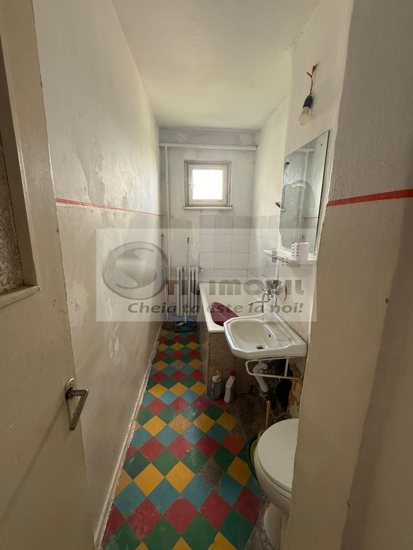 Apartament 2 camere, renovare completă, zona Alexandru cel Bun - Poză 10