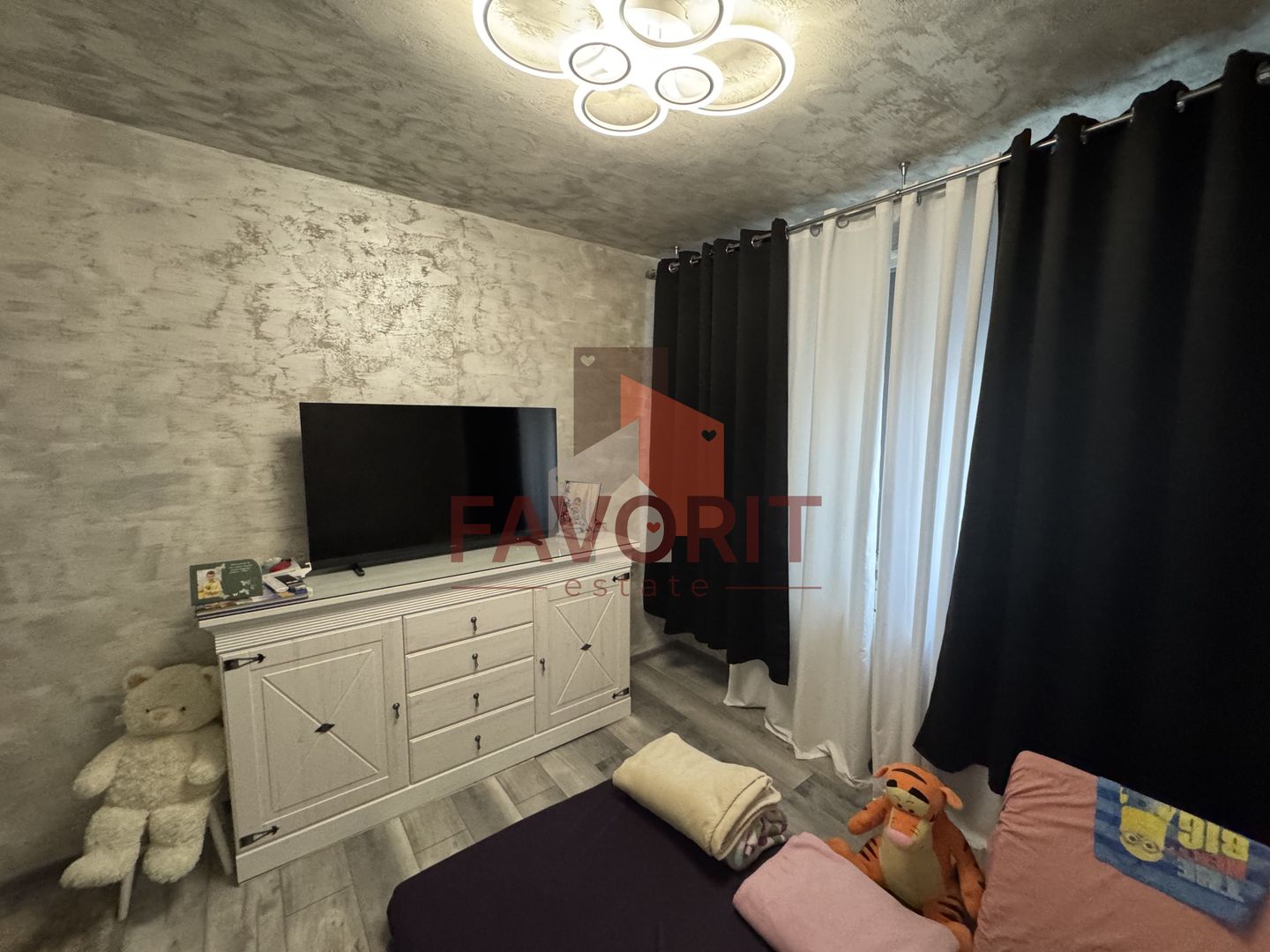 Etaj intermediar. Pozitie excelenta. Boxa in CF - Poză 10