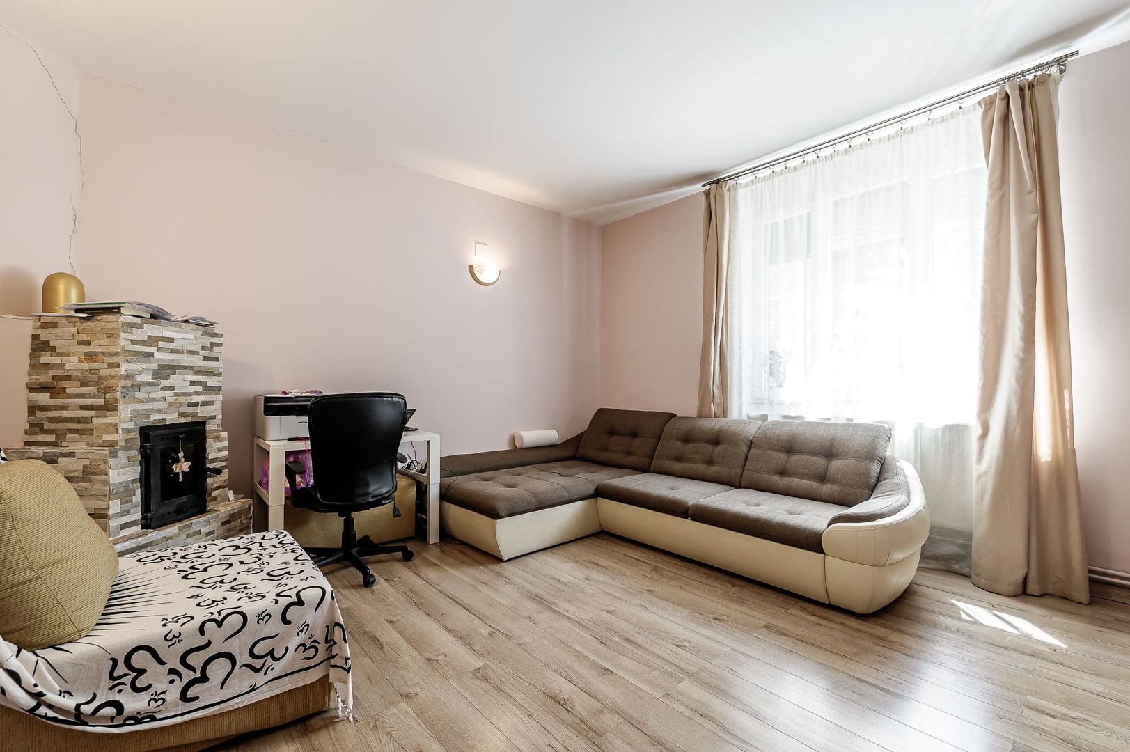 REZERVAT!Apartament 2 camere spatios la casa individuala zona centrala - Poză 2