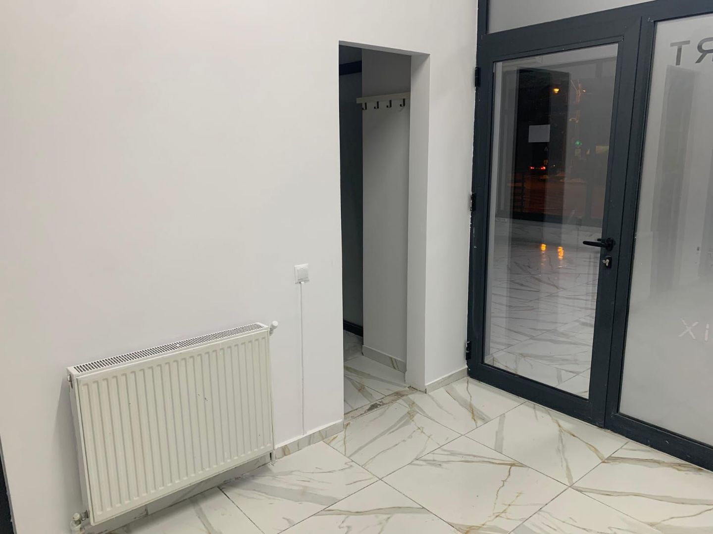 Spatiu comercial de inchiriat Damaroaia - Poză 7