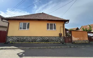 Casă în exclusivitate la Ocna Sibiului - Poză 12