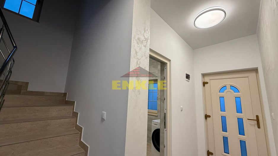 Casă / Vilă cu 4 camere de vânzare în Ultracentral, Botosani - Poză 9