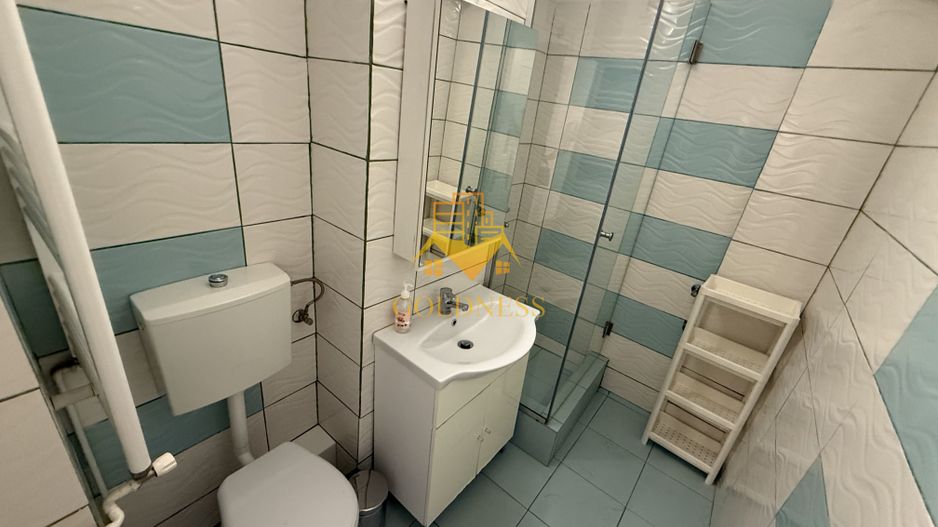 o camera, balcon, Ultracentral, Piata Stefan cel Mare, Teatru - Poză 8