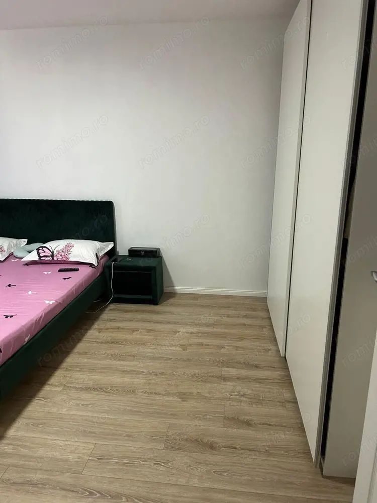 De vanzare apartament 3 camere Drumul Taberei - Poză 2