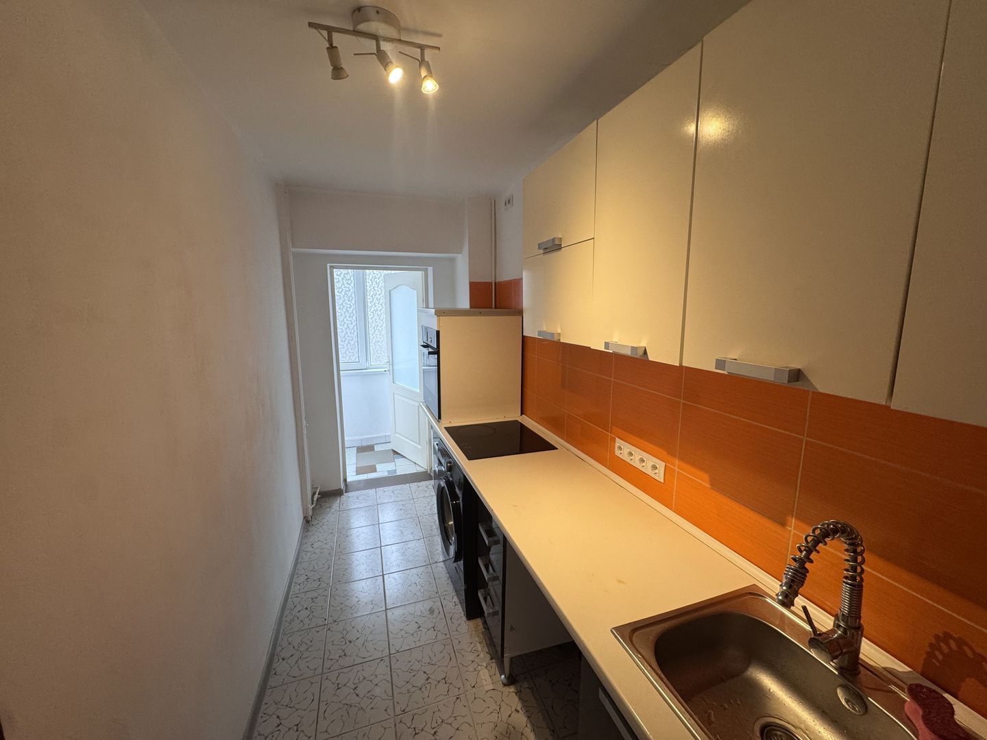 Garsoniera parter | Strada Vasile Cârlova | NERVA TRAIAN - TIMPURI NOI - Poză 3