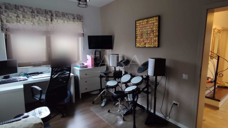 Duplex cu 4 camere, Vivo – 2 parcări și curte proprie. - Poză 3