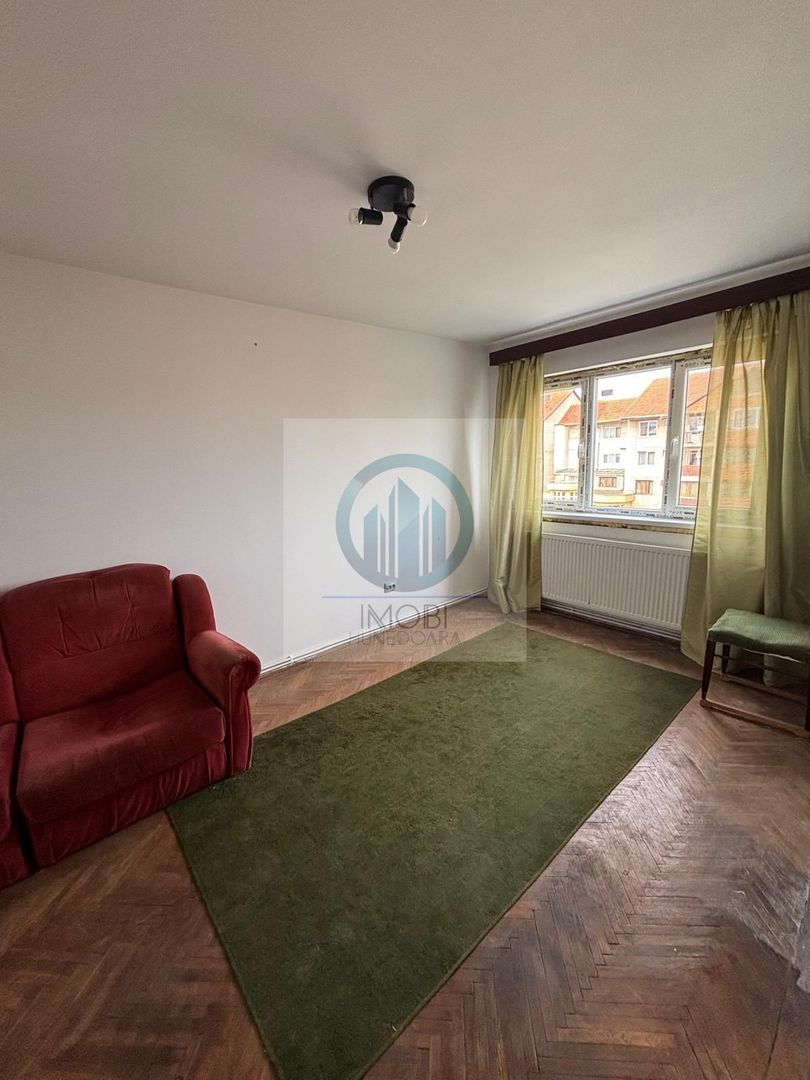 Apartament 2 camere decomandat situat Deva, strada Maraști etaj 4 - Poză 5