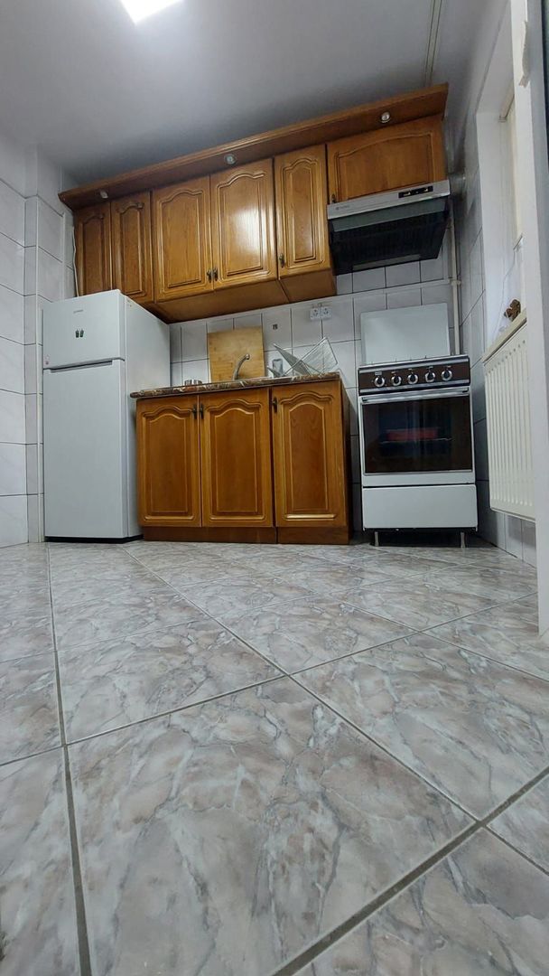 📍  Garsonieră Decomandată | Mobilata| Balcon | Drumul Sării - Poză 2