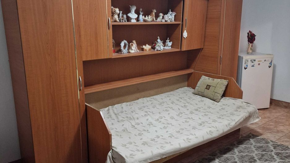 BRASADAS vinde garsoniera 21mp la etajul 4/4 pe Bd Closca. - Poză 1