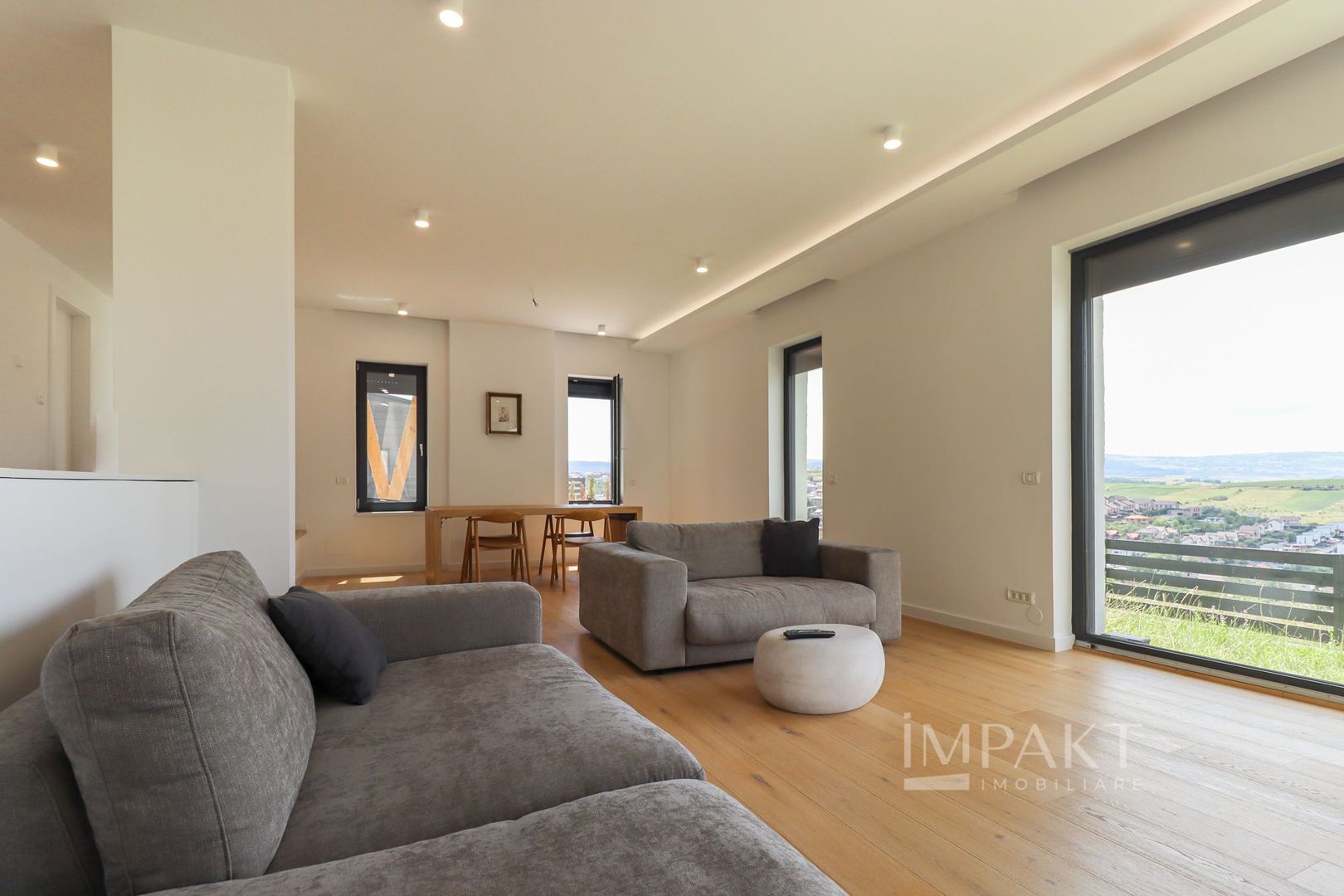 Casa individuala superba, amenajata in stil scandinav Dezmir COMISION 0% - Poză 7