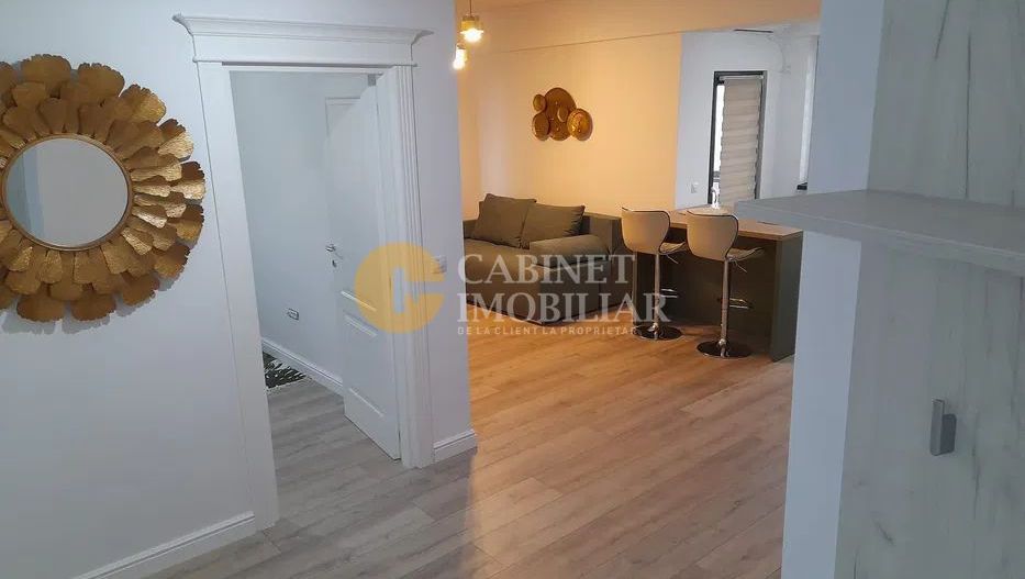 Chirie - 2 camere - Centru - Poză 3