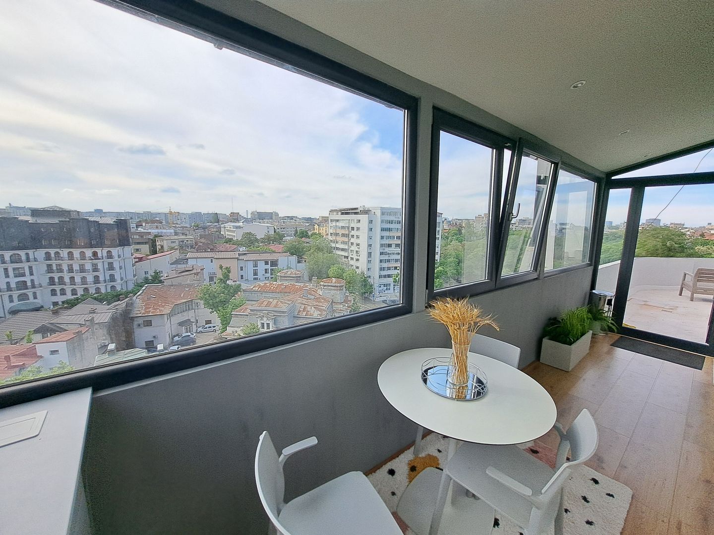 Apartament cu 2 camere + terasa priveliste minunata - parc Cismigiu - Poză 14