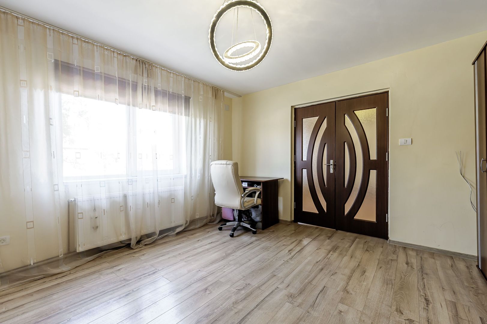 VÂNDUT! Casă individuală cu grădină,  Aradul Nou, Str. Molidului - Poză 3