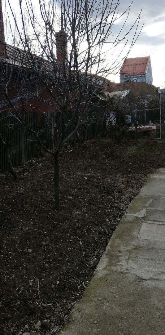 Casa de vânzare cu teren - Poză 2