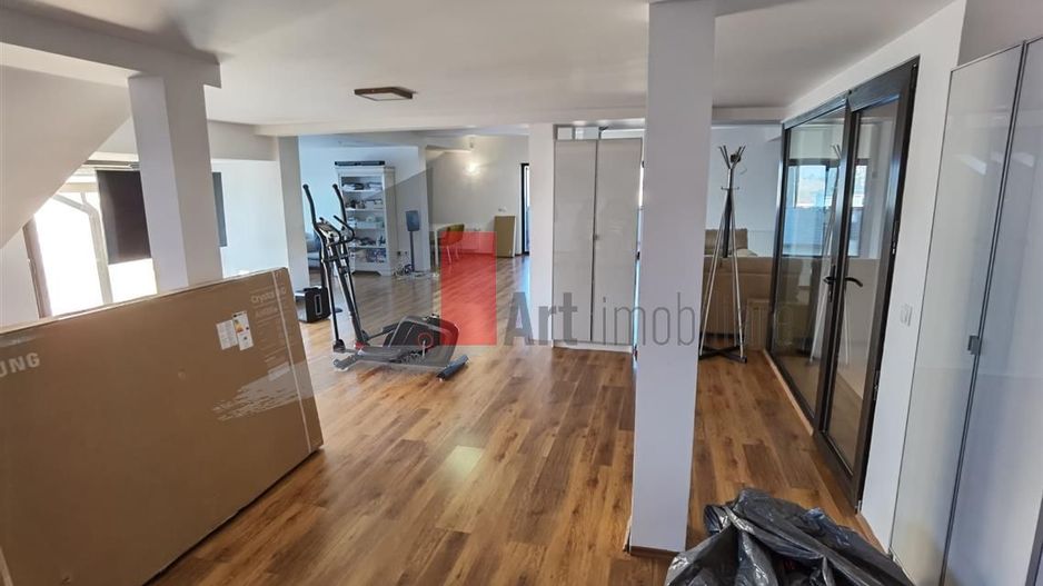 VIla 11 Camere Cernica - Poză 8