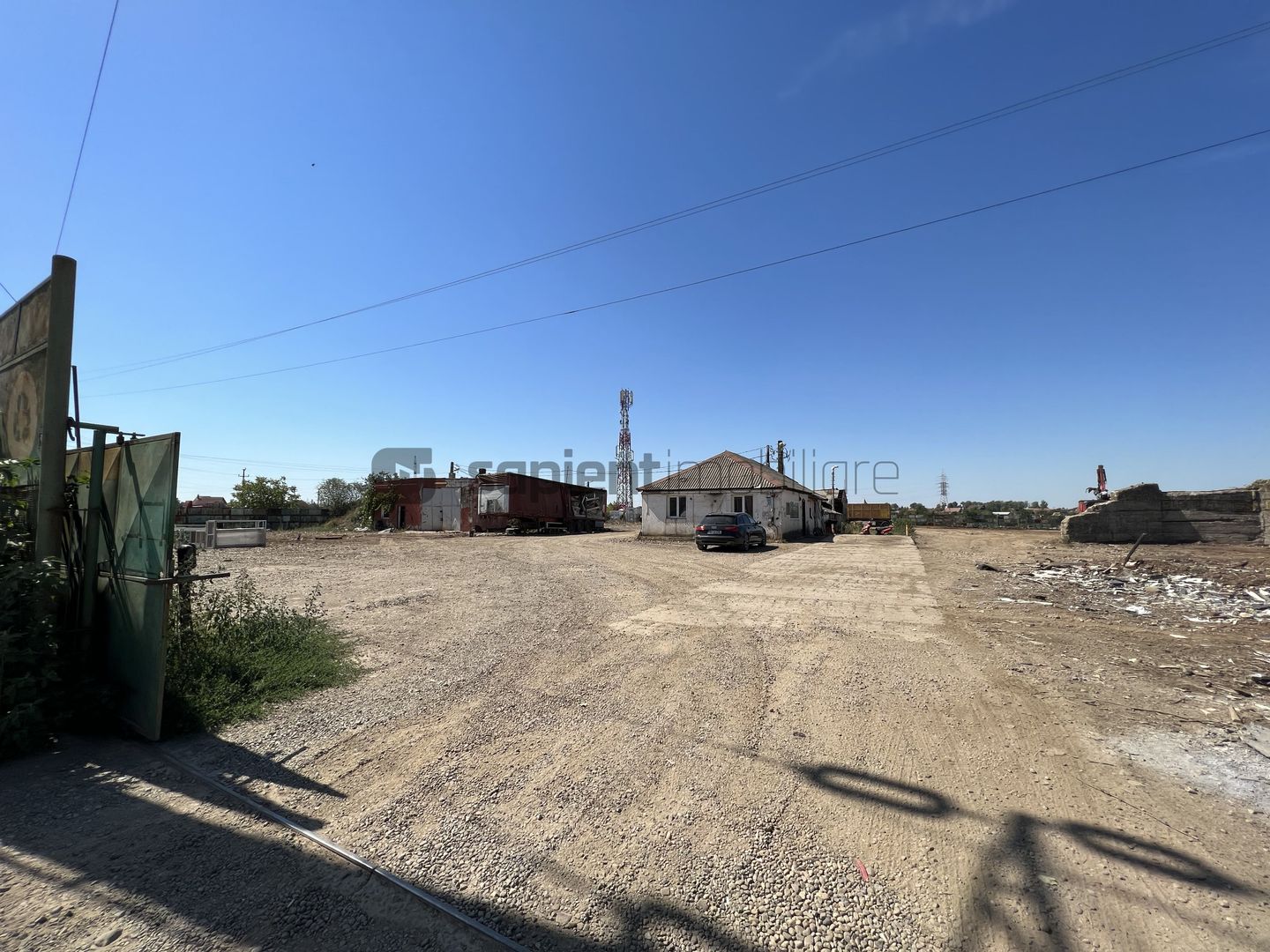 Sapient | Teren balastat și împrejmuit situat în car. Episcopia - Poză 3