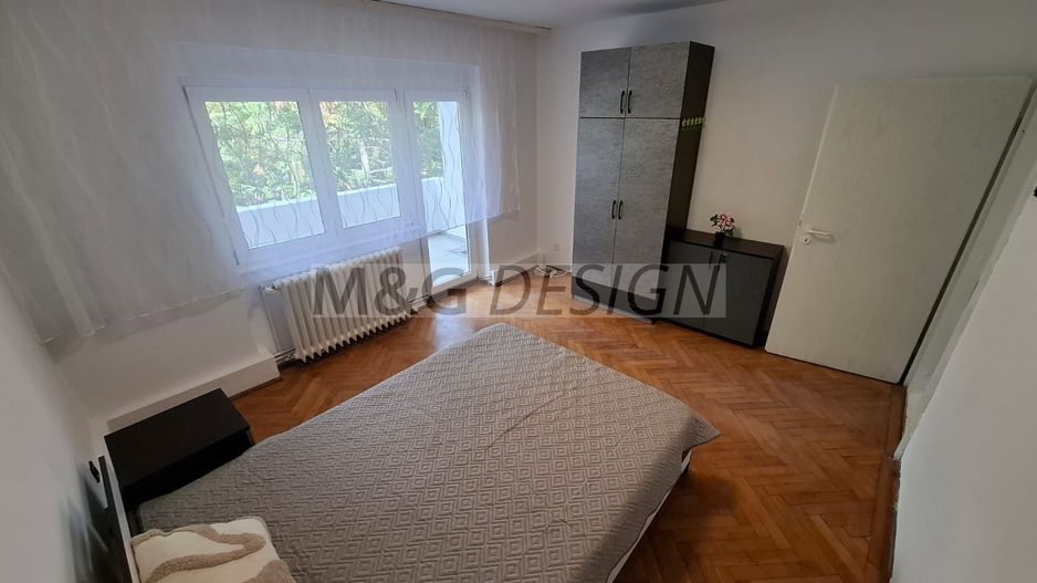 Medicina, etaj 3, CENTRALA, renovat recent - Poză 24