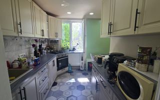 Apartament cu 4 camere de vanzare, Bd. C-tin Brancoveanu, Sector 4 - Poză 5