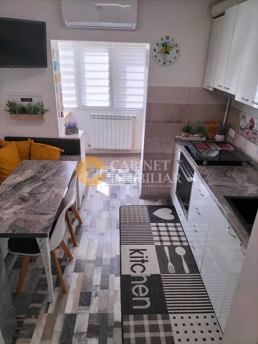 Nicolina- Apartament 2 Camere Decomandat Etaj 3 -Bloc 1984 - Poză 3