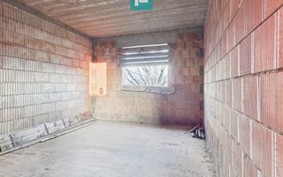 Proprietate impresionantă între Curtici și Macea - Poză 18