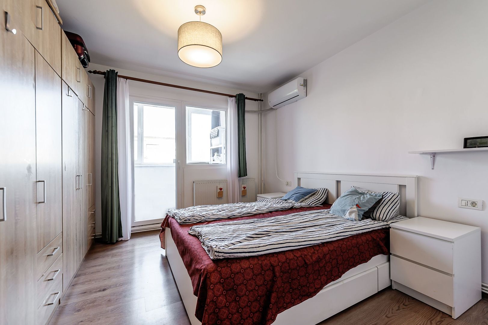 VANDUT! Apartament spațios 2 camere - zona UTA - Poză 2