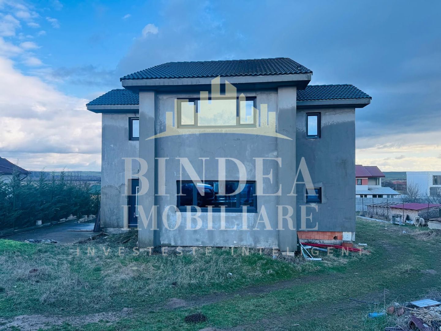 Casa individuala P+ M in Pischia cu teren 814mp - Poză 1