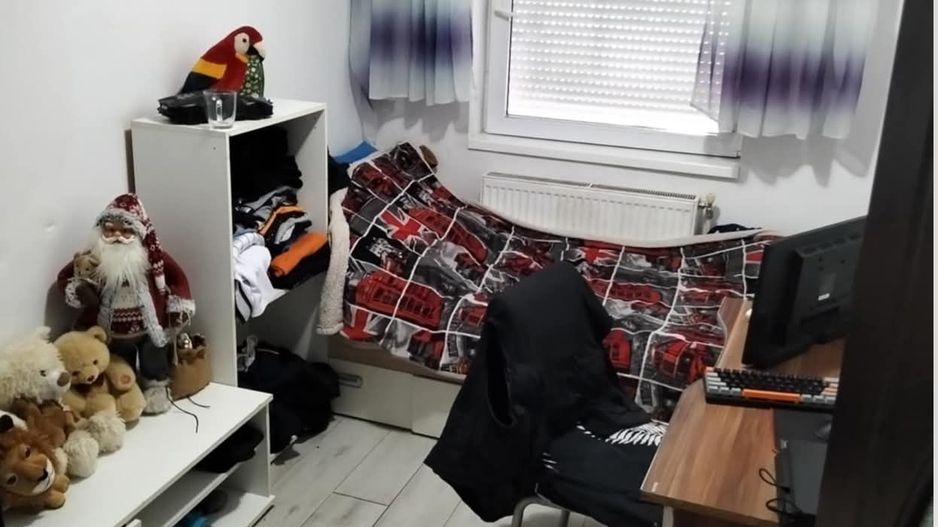 Vând apartament 3 camere - Poză 4