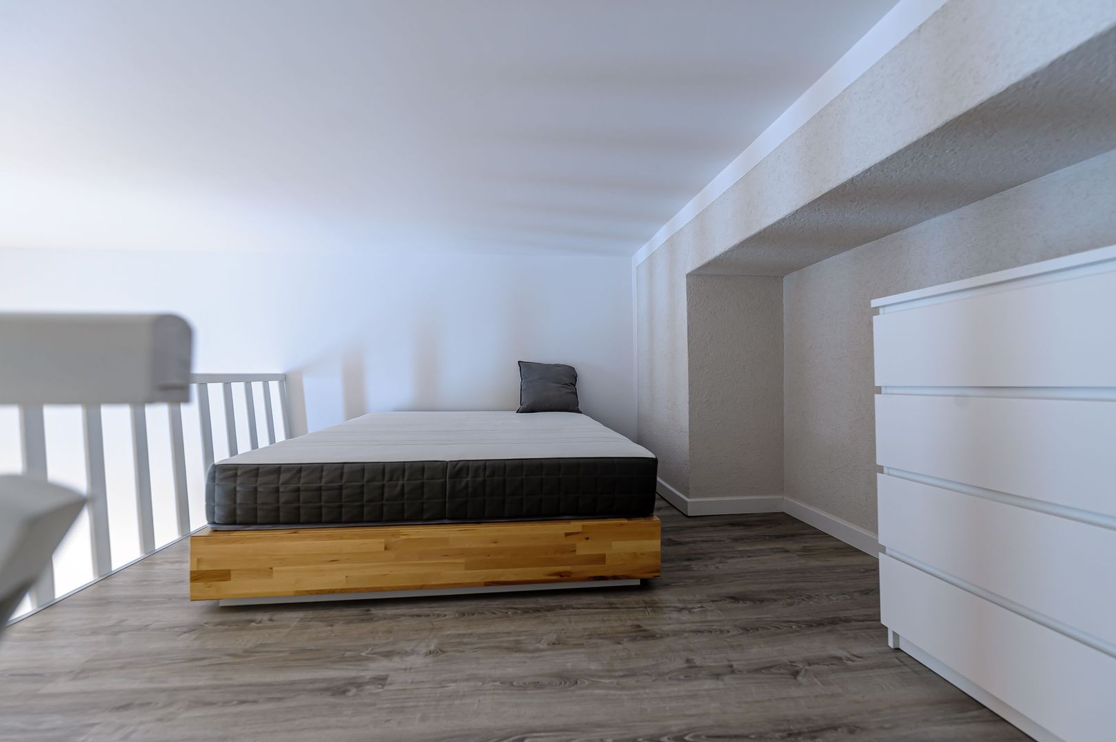 Apartament de închiriat tip loft - Poză 7