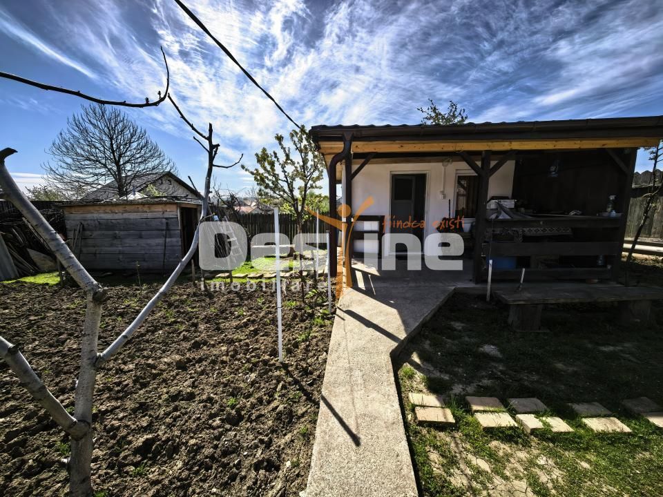 Casă 4 camere și 720 mp teren + beci și anexe - Poză 5