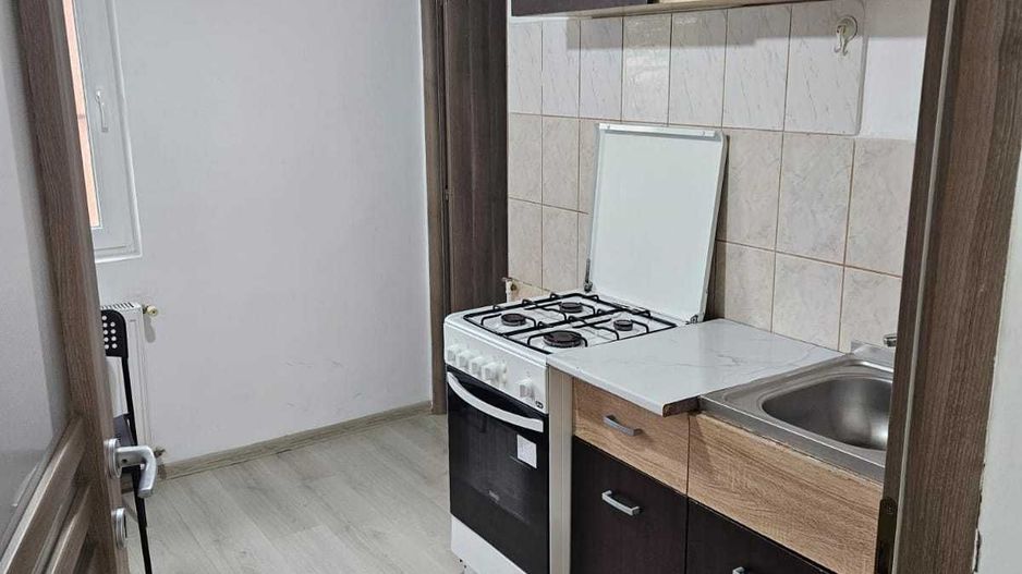 Steaua | 2 Camere | Decomandat | Etaj Intermediar. - Poză 4