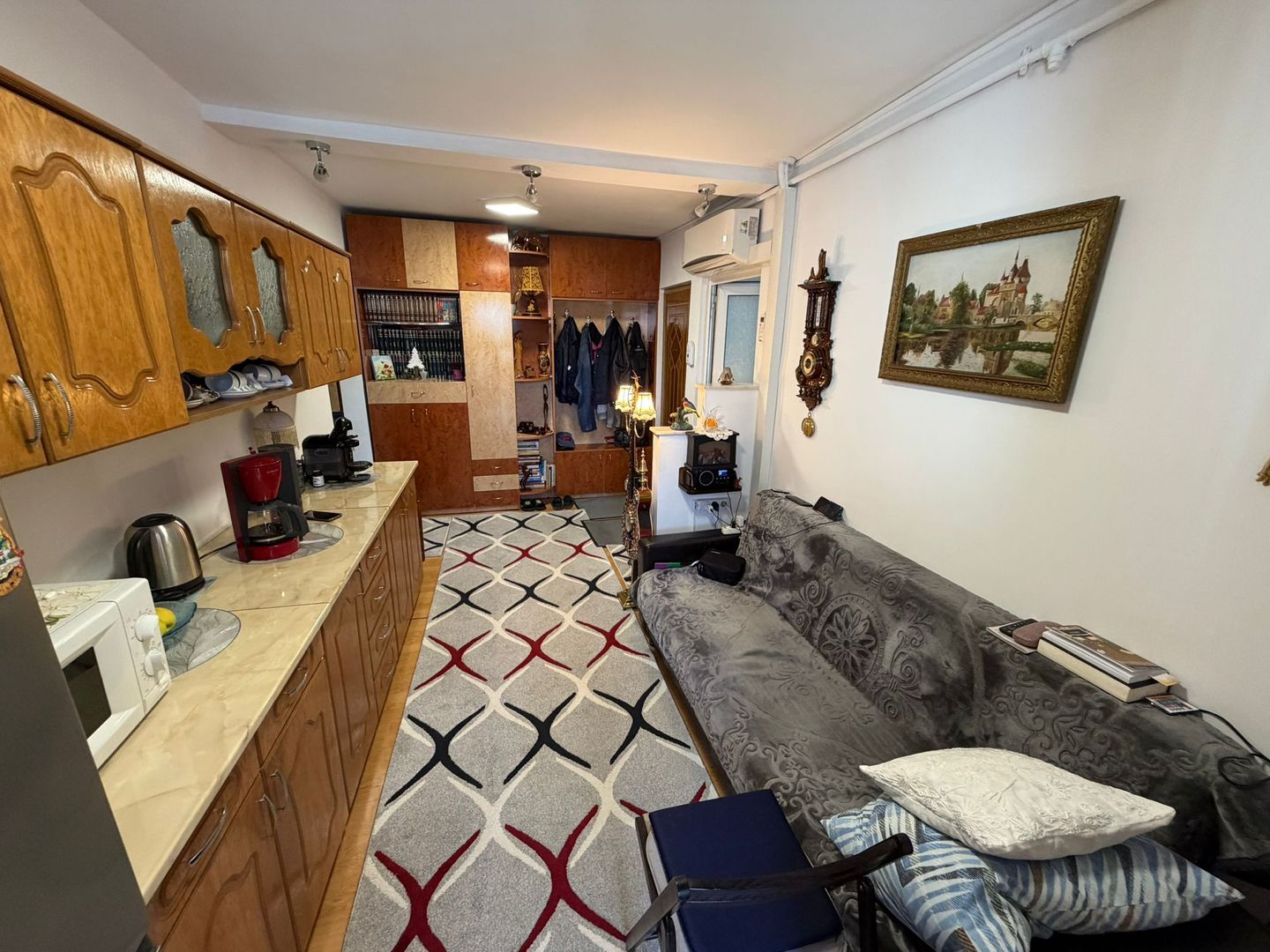 Apartament 2 camere, decomandat - zona Cetate - Poză 5