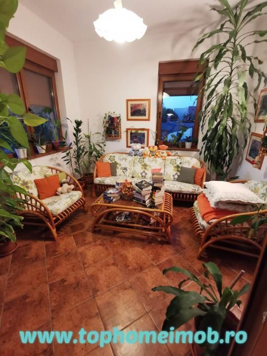 Casă spațioasă și elegantă în Dămăroaia- Jiului- Izbiceni- Comision 0% - Poză 18