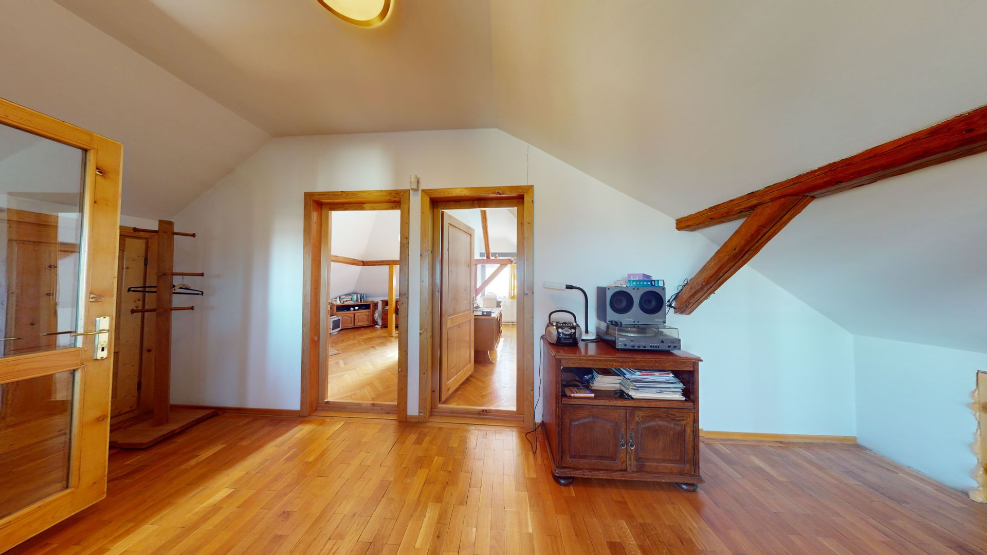 Casa deodebita zona Sacele -central - Poză 10