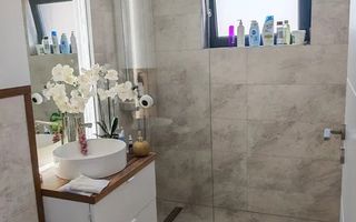 Apartament  cu  2 camere Apahida - Poză 4