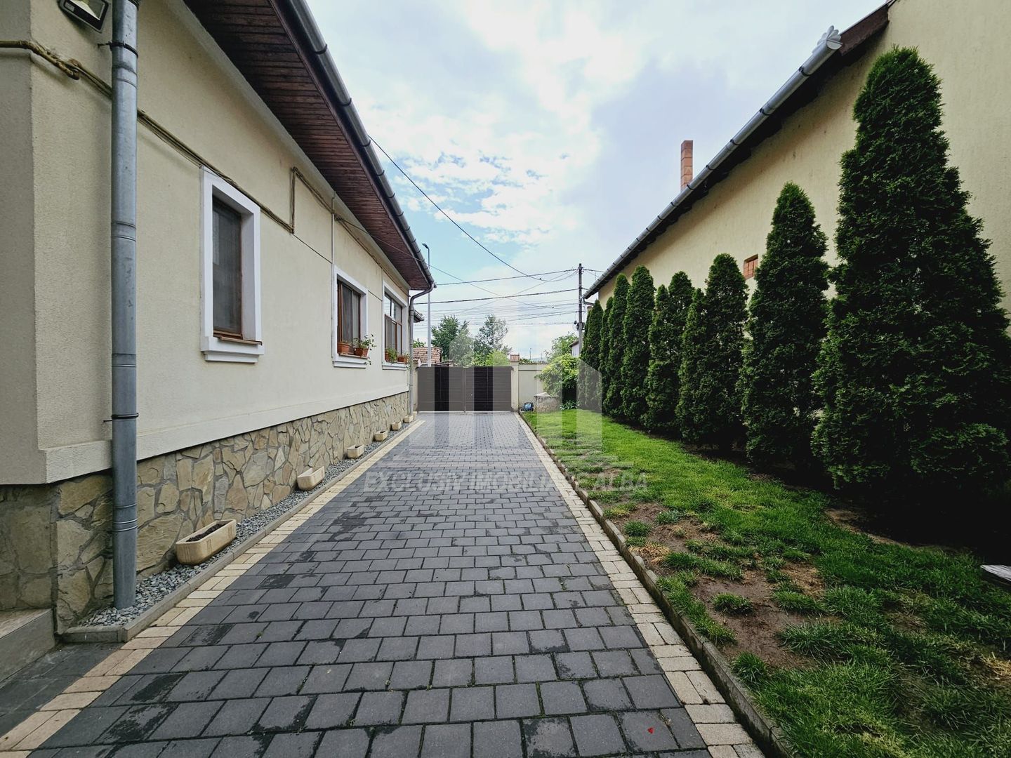 Casa inidividuala | 120 mp | 1256 mp teren | Renovata | Maieri - Poză 9