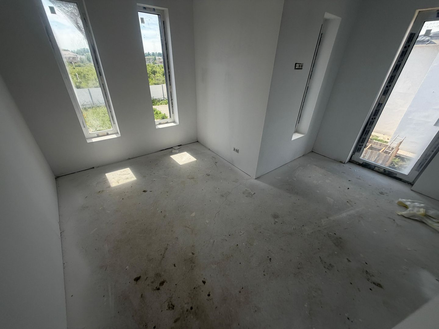 CASA SINGULARA - 4 CAMERE, TOATE UTILITATILE, TEREN 400 MP, COMIS 0% - Poză 9
