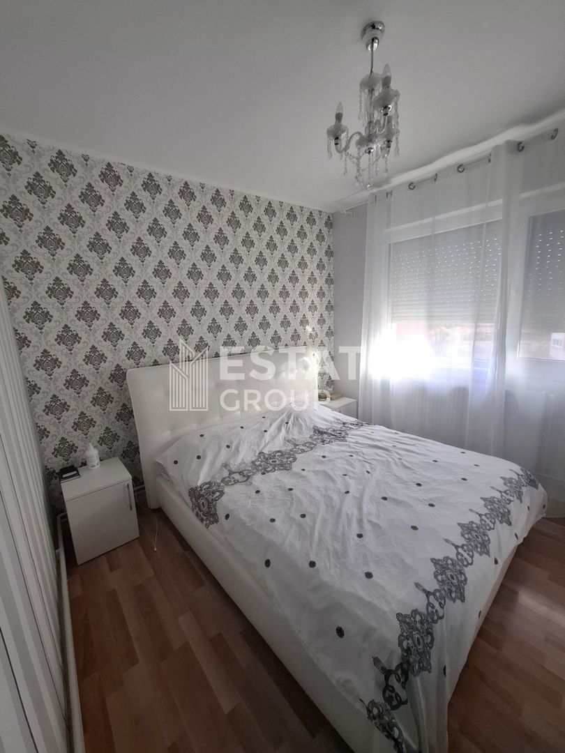Apartament decomandat cu 3 camere, Calea Sagului - Poză 7