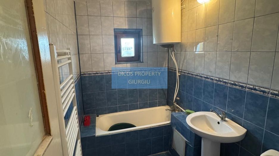 Apartament 3 camere de vânzare – Tineretului, zona Biserică - Poză 7